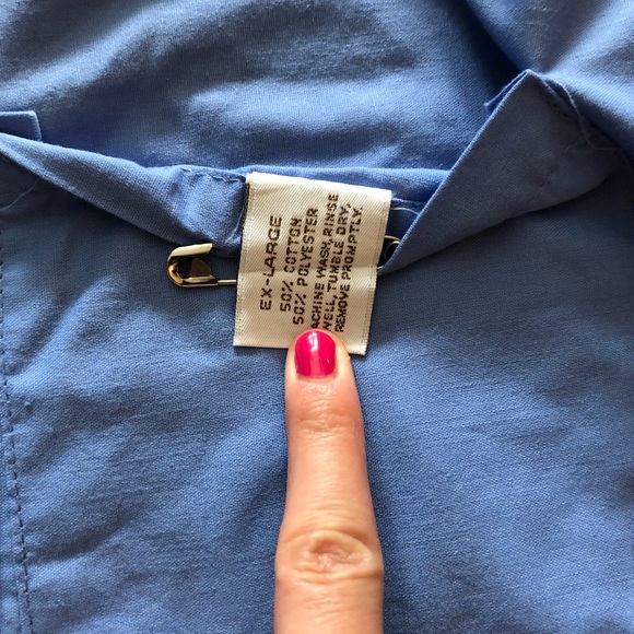 Classic blue Atlanticare Medical Center scrubs top - Picture 4 of 6